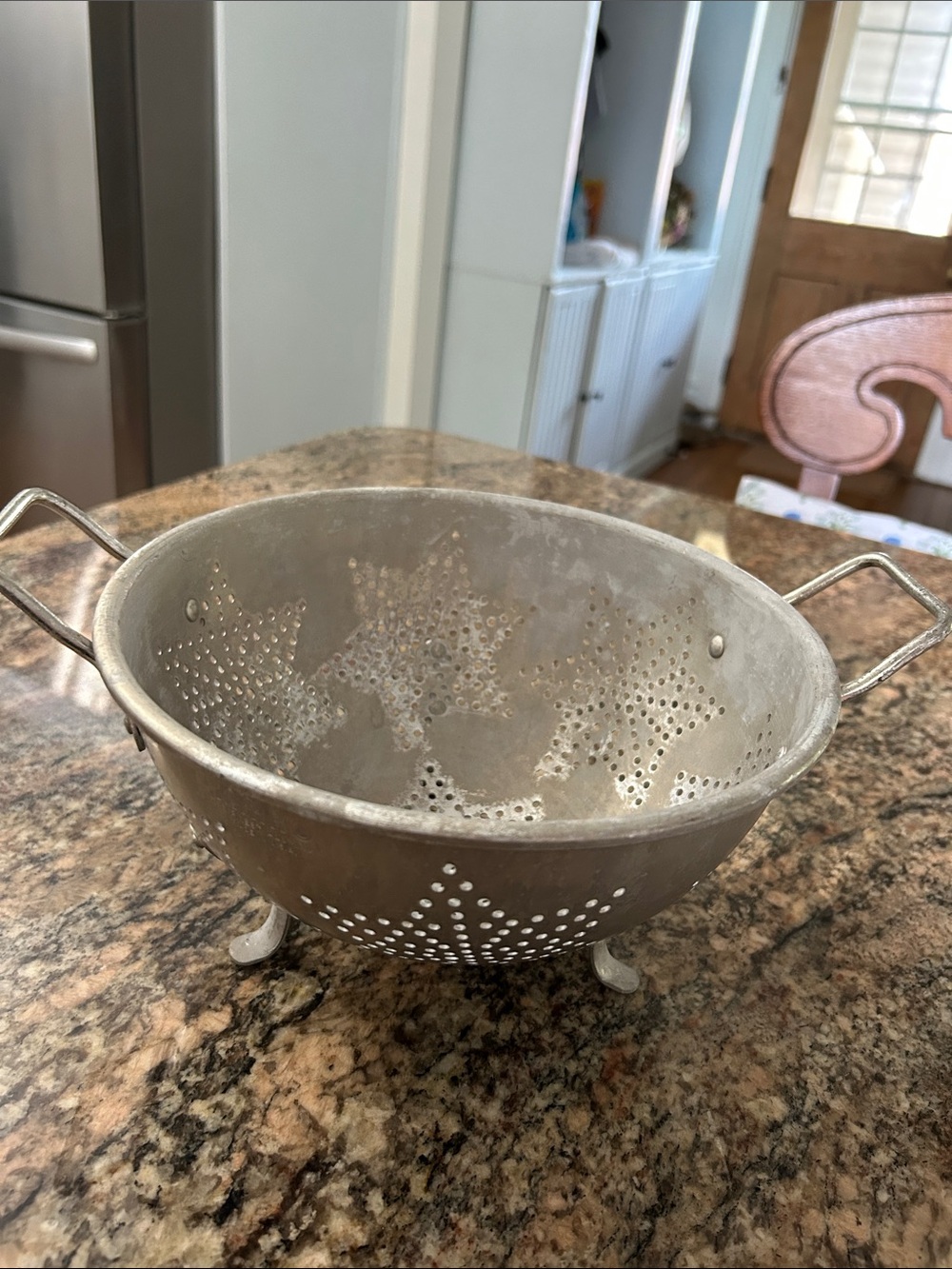 Vintage Metal Footed Colander with Star Pattern - Gray